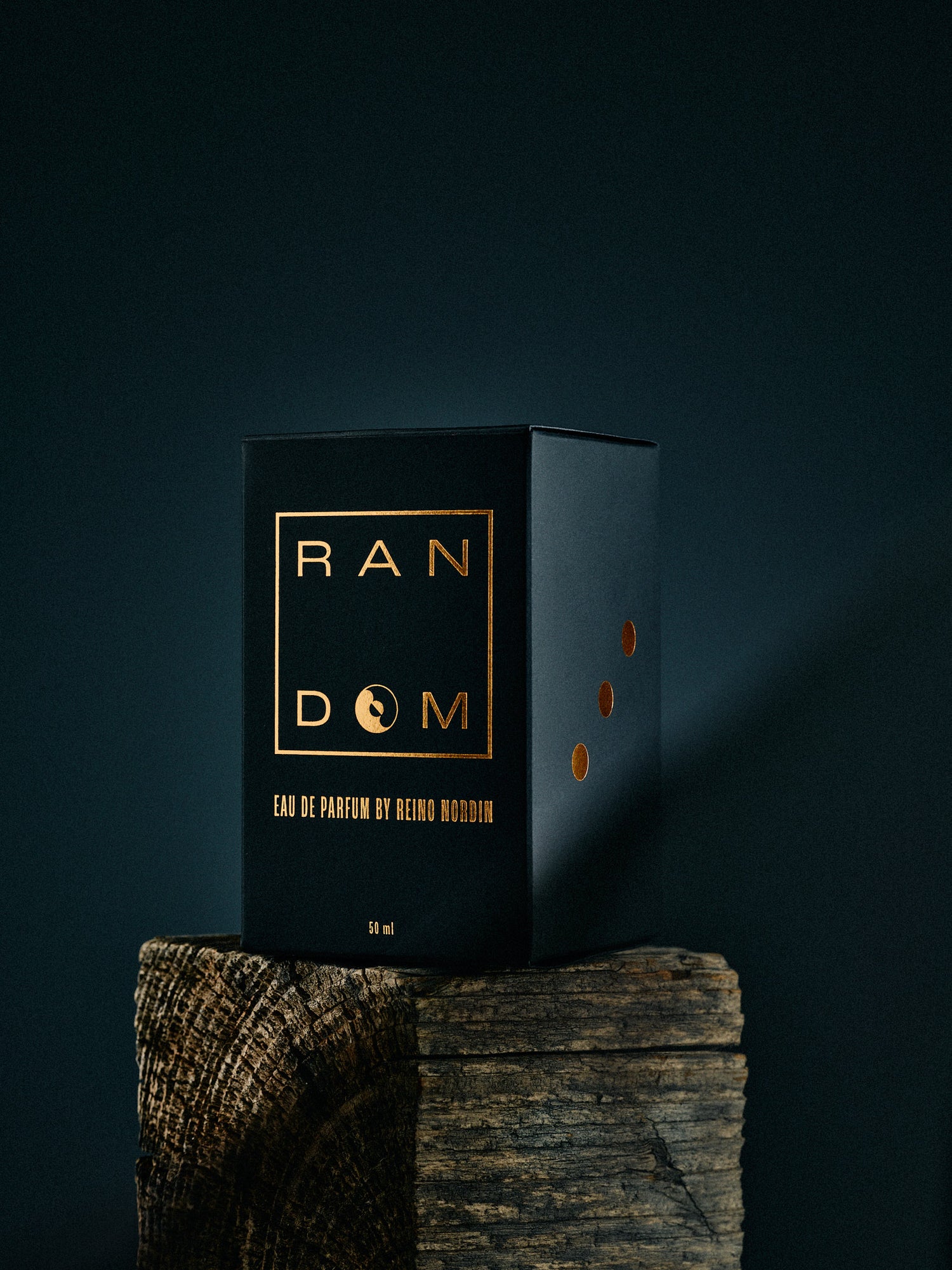 RANDOM EAU DE PARFUM