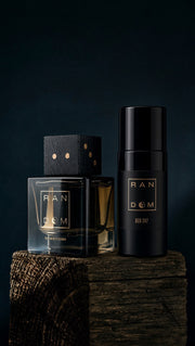RANDOM Eau de Parfum -pullo ja RANDOM DEO 24/7, pystykuva